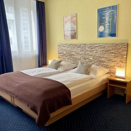 Hotel Stadt Hamburg Am Fluss ساربروكن المظهر الخارجي الصورة