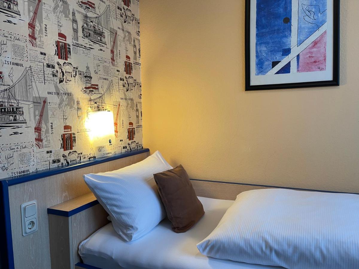 Hotel Stadt Hamburg Am Fluss ساربروكن المظهر الخارجي الصورة