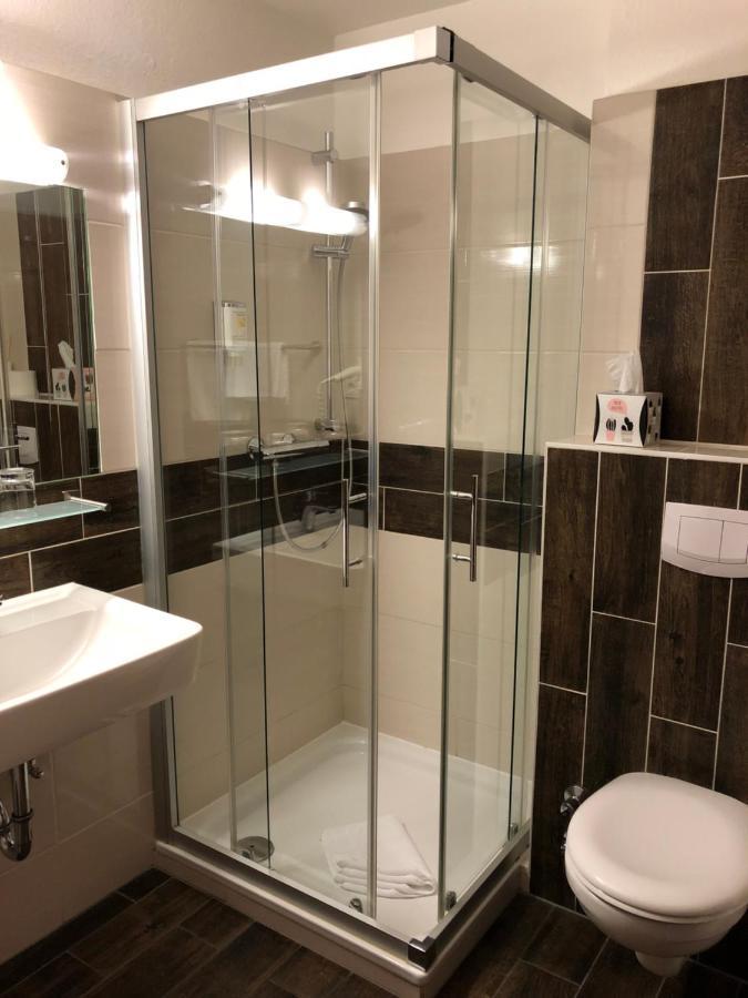 Hotel Stadt Hamburg Am Fluss ساربروكن المظهر الخارجي الصورة