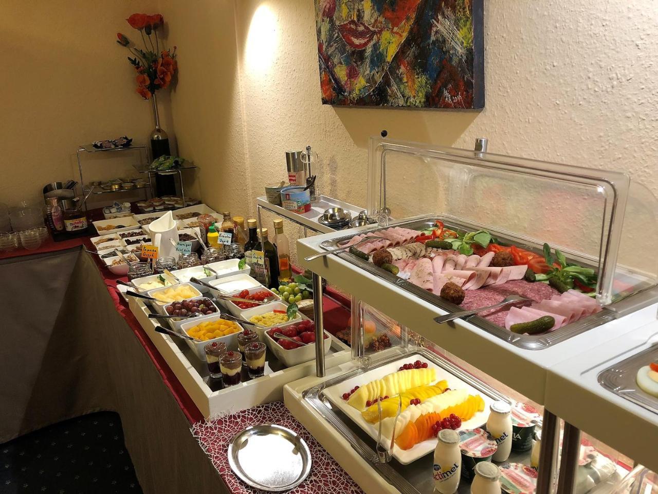 Hotel Stadt Hamburg Am Fluss ساربروكن المظهر الخارجي الصورة